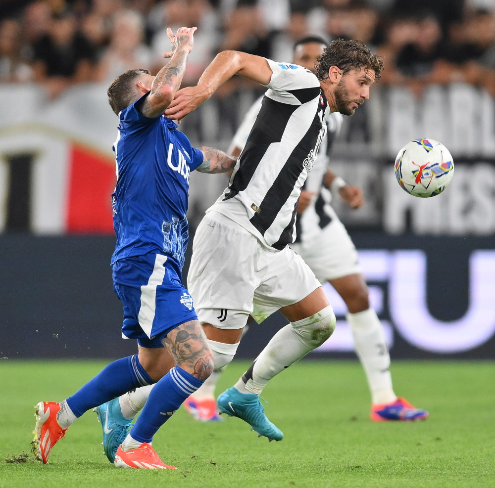 篮普遍有三 篮普遍有三